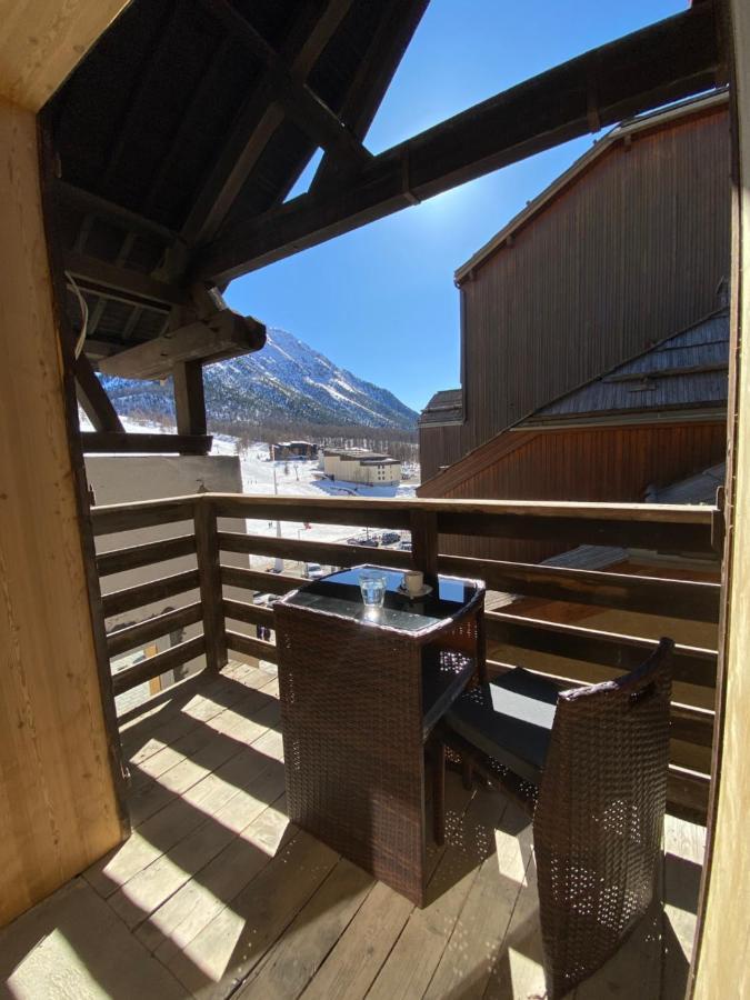 L'Etesy, rénové en 2021, pied des pistes et spa Monginevro Esterno foto