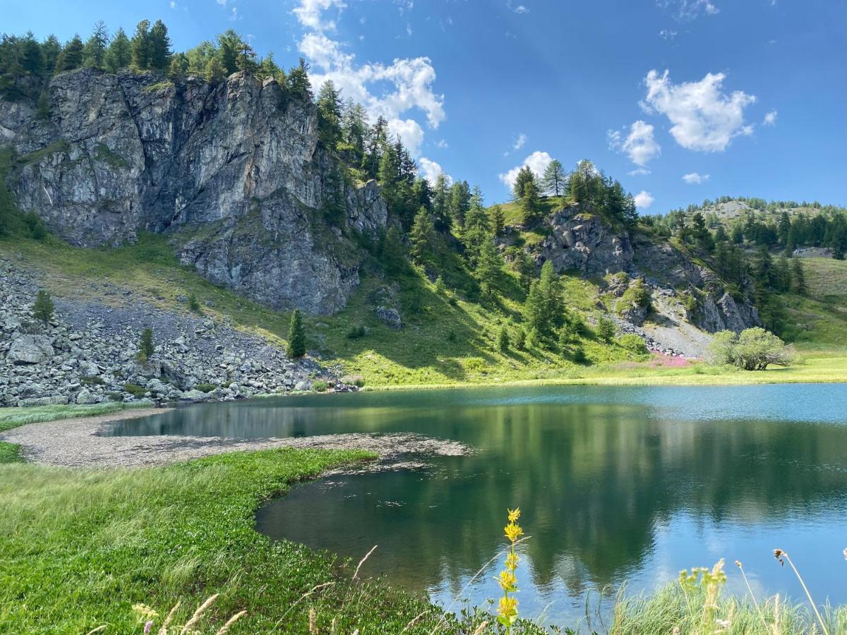 L'Etesy, rénové en 2021, pied des pistes et spa Monginevro Esterno foto